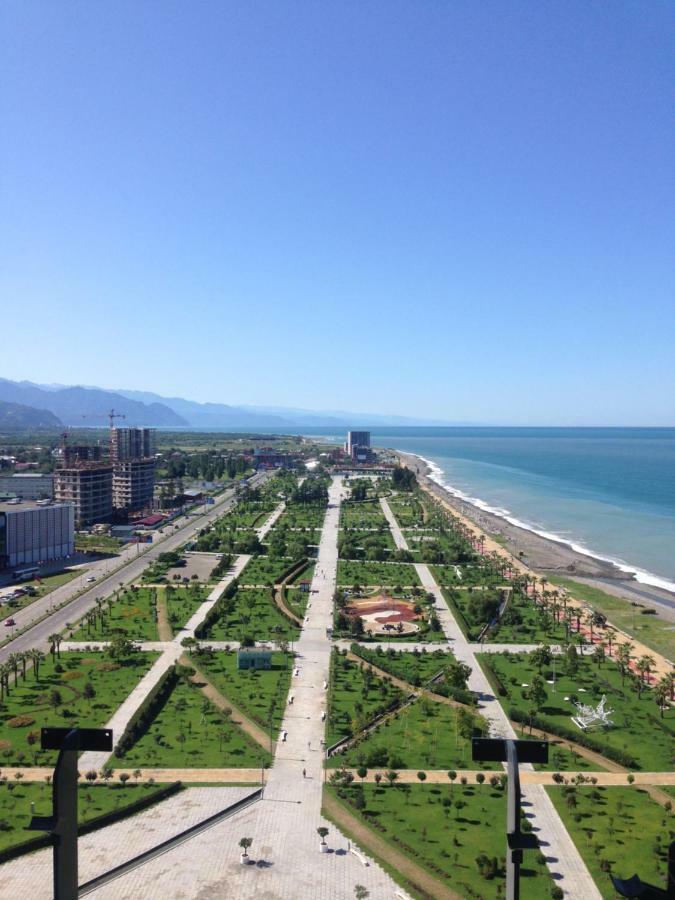 Coast Batumi Apart Hotel Екстериор снимка