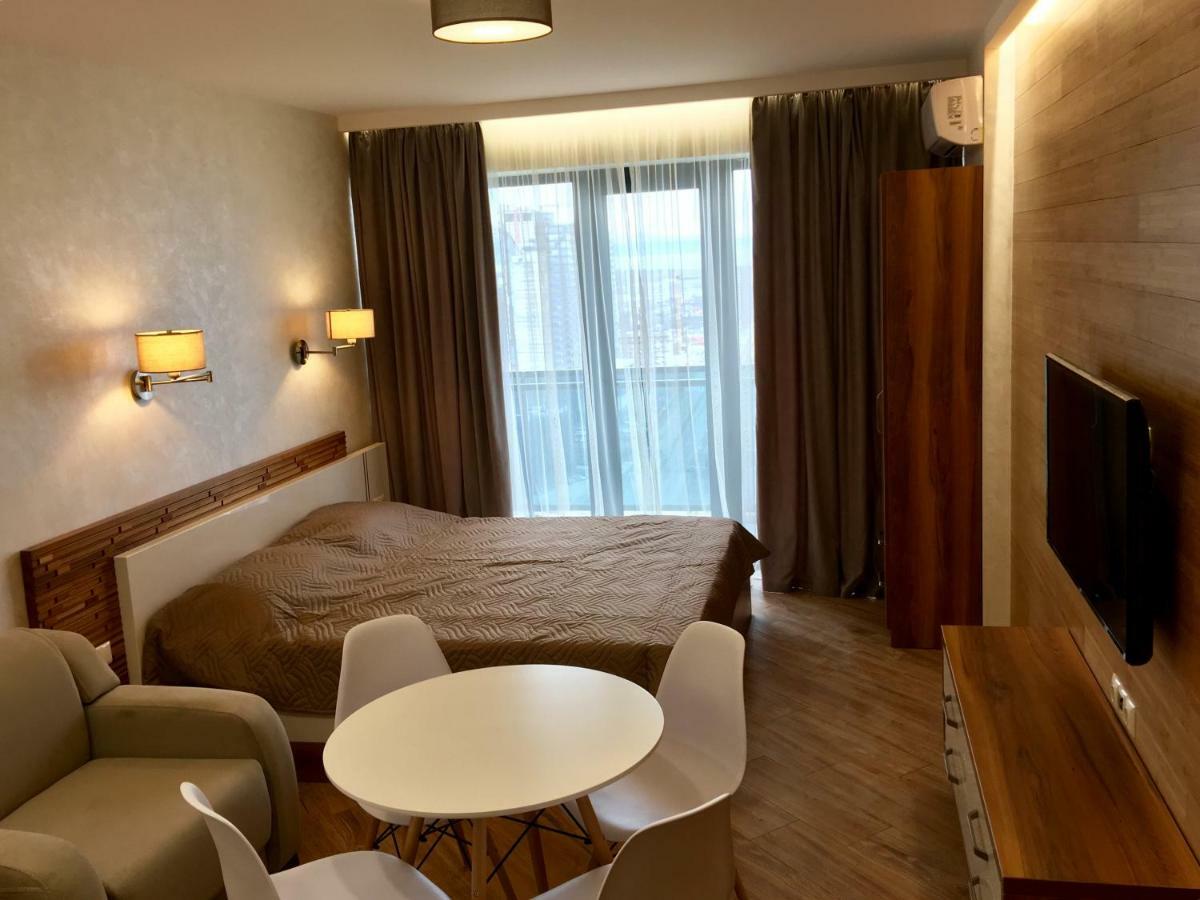 Coast Batumi Apart Hotel Екстериор снимка