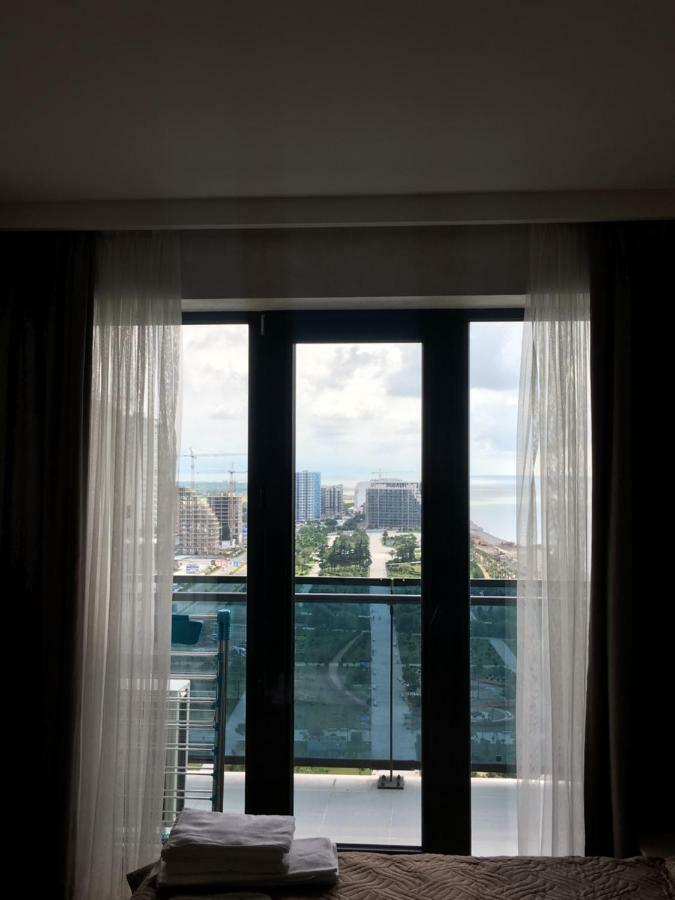 Coast Batumi Apart Hotel Екстериор снимка