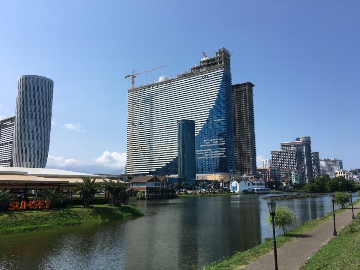 Coast Batumi Apart Hotel Екстериор снимка