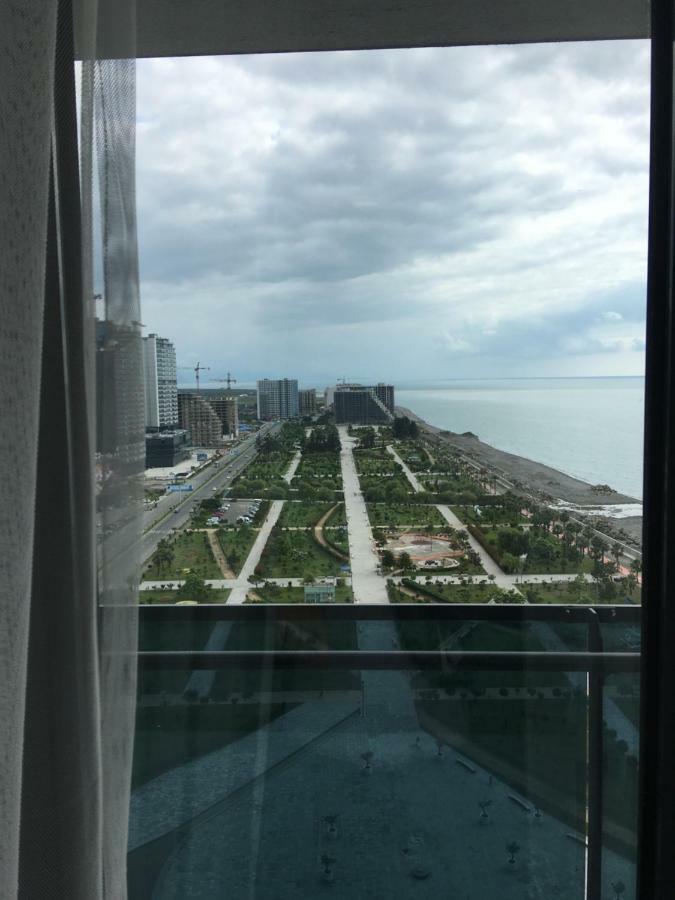 Coast Batumi Apart Hotel Екстериор снимка